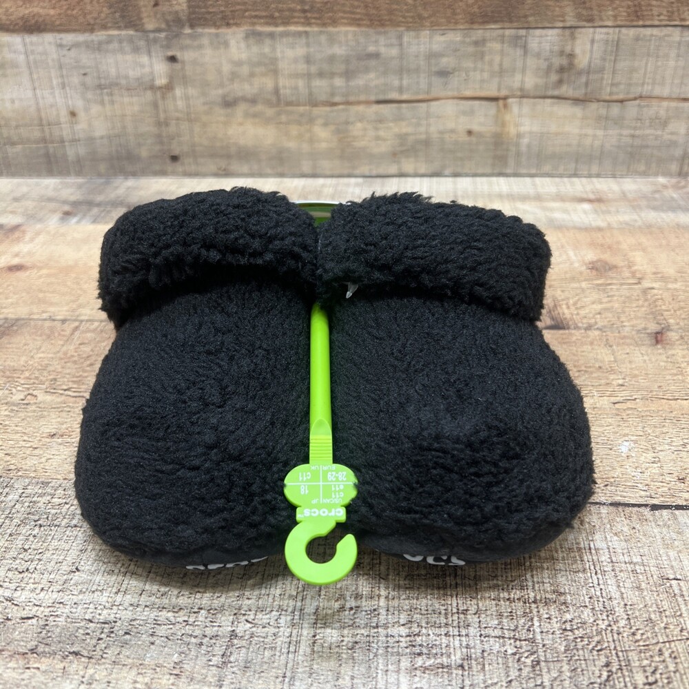 Crocs Classic Cozzzy Slipper Kids Black Clogs Fuzzy Size C11 NEW!